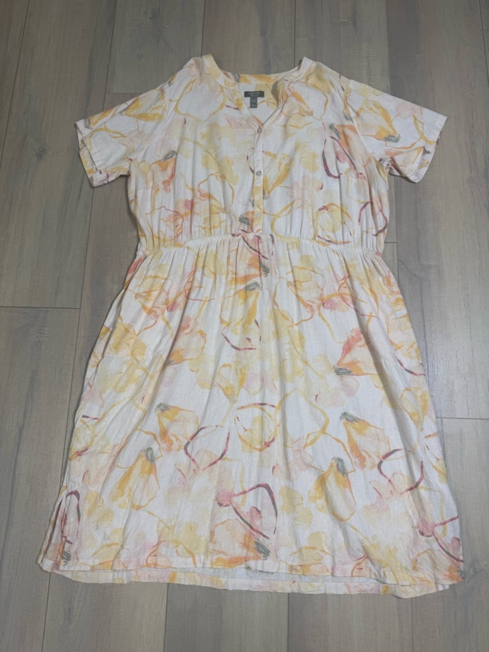 Light Floral Button-Front Cotton Dress in Soft Yellow
